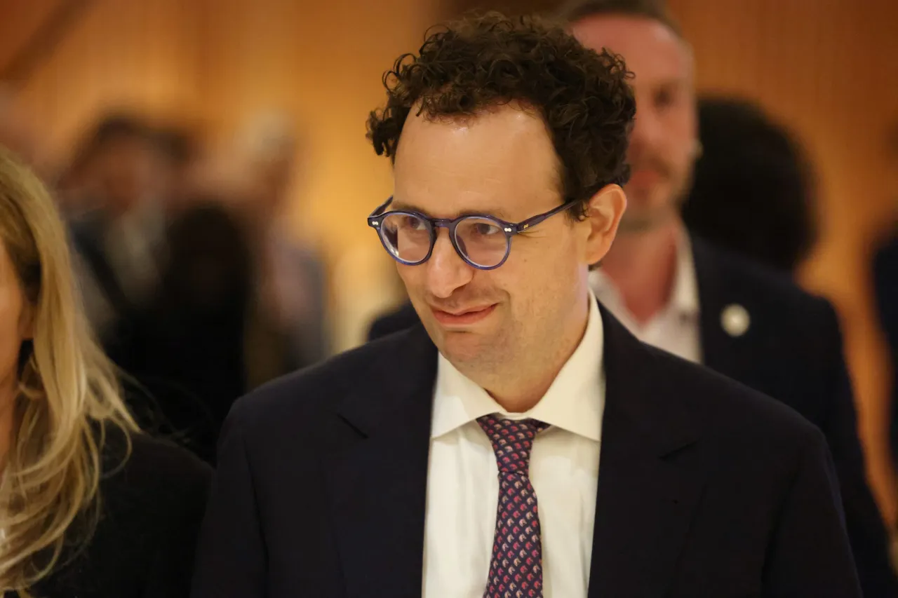 图片[5]-越预警越被骂！AI三巨头陷入「奥本海默」死局-AI Express News